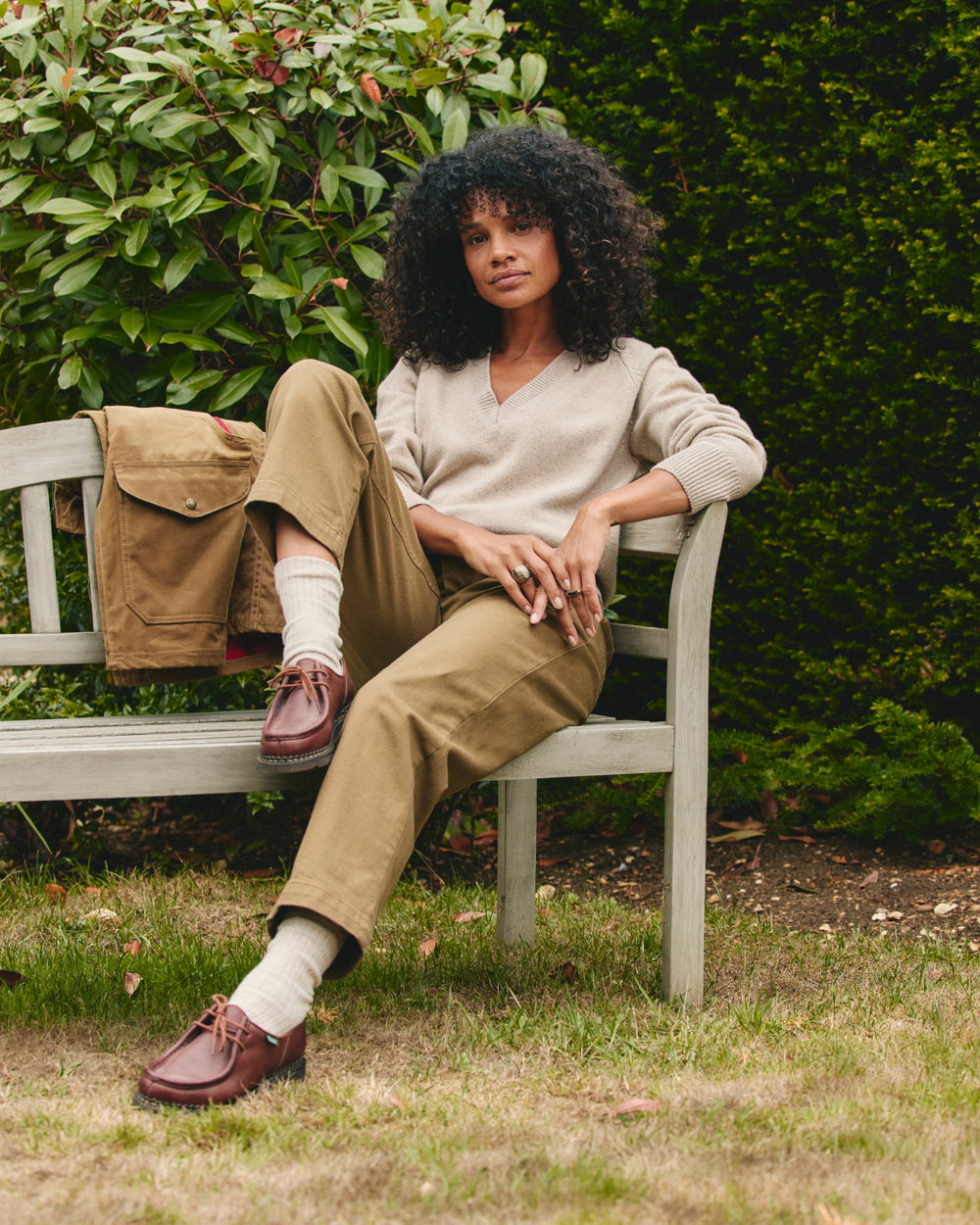 Le pull en cachemire avec col en V
