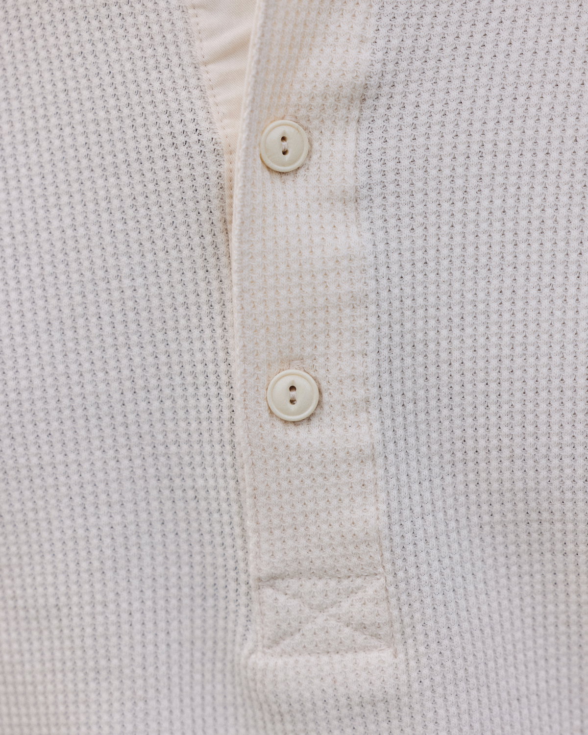 Das Henley-Shirt