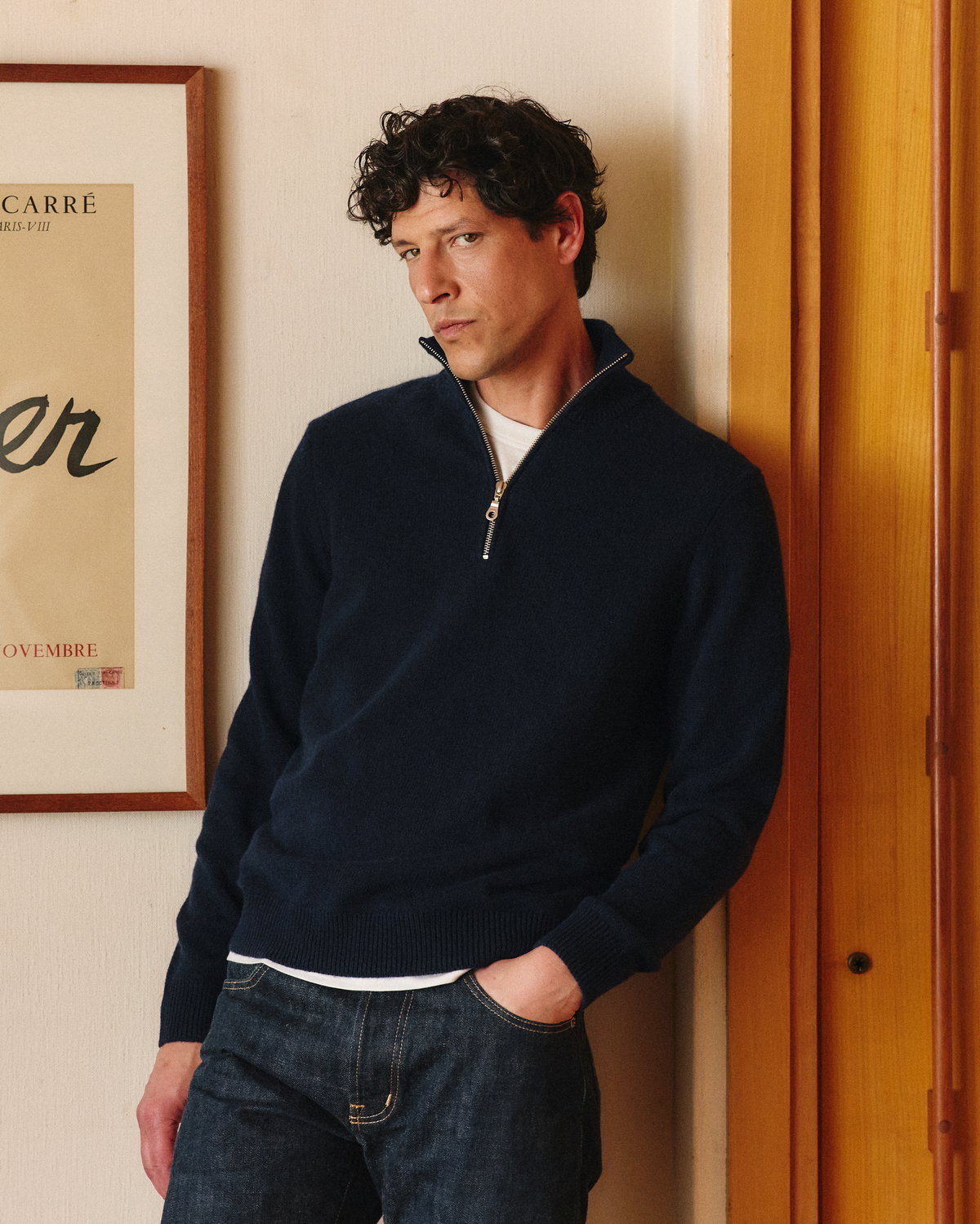Le pull en cachemire avec fermeture éclair