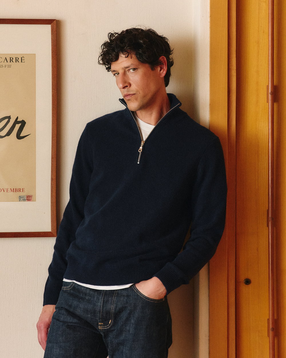Le pull en cachemire avec fermeture éclair